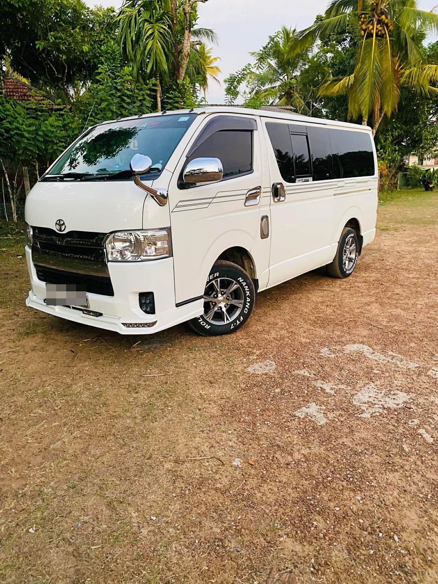 Toyota Hiace 2007 - Used Van sale in Sri Lanka - patpat.lk