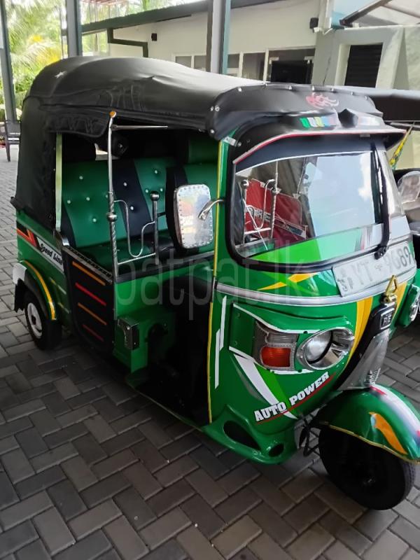 Bajaj Three Wheel 2011 - භාවිතා කරන ලද ත්‍රිරෝද රථය sale in Sri Lanka - patpat.lk