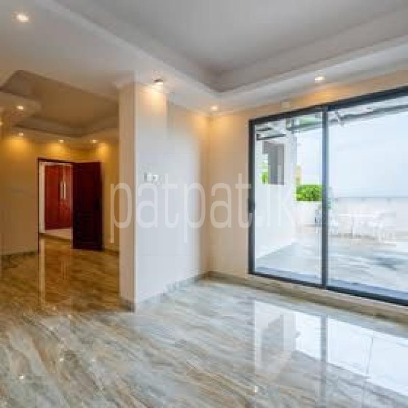 Furnished Apartment for Sale in Bambalapitiya (Colombo 04)