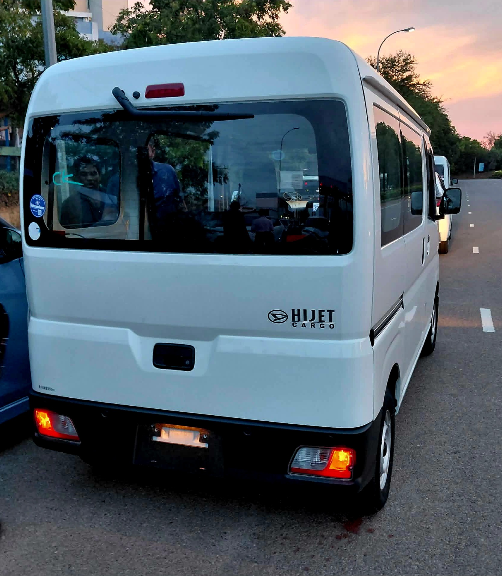 Daihatsu Hijet 2023 - மறுசீரமைக்கப்பட்டது வேன் sale in Sri Lanka - patpat.lk