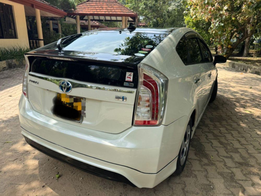 Toyota Prius 2013 - Used Car sale in Sri Lanka - patpat.lk