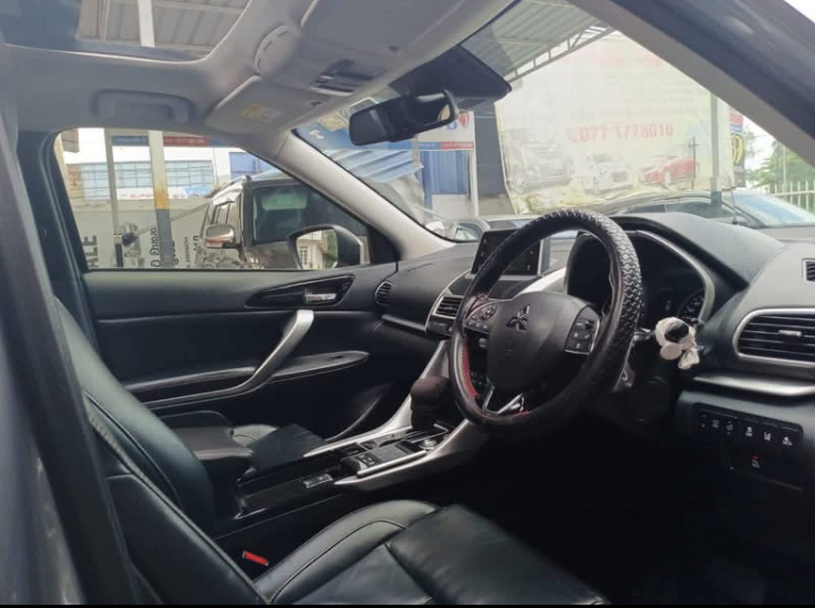Mitsubishi ECLIPE 2018 - Used SUV sale in Sri Lanka - patpat.lk