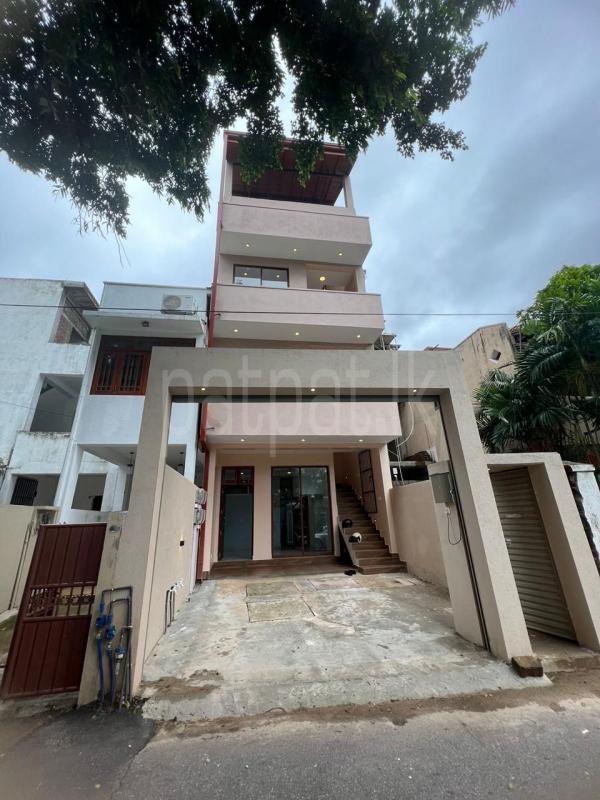 Office for Rent in Bambalapitiya (Colombo 04)