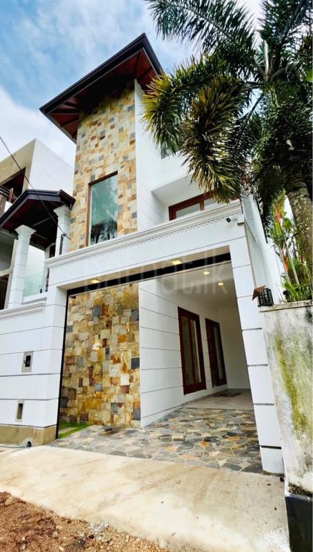 House for Sale in Ragama ads-image-1