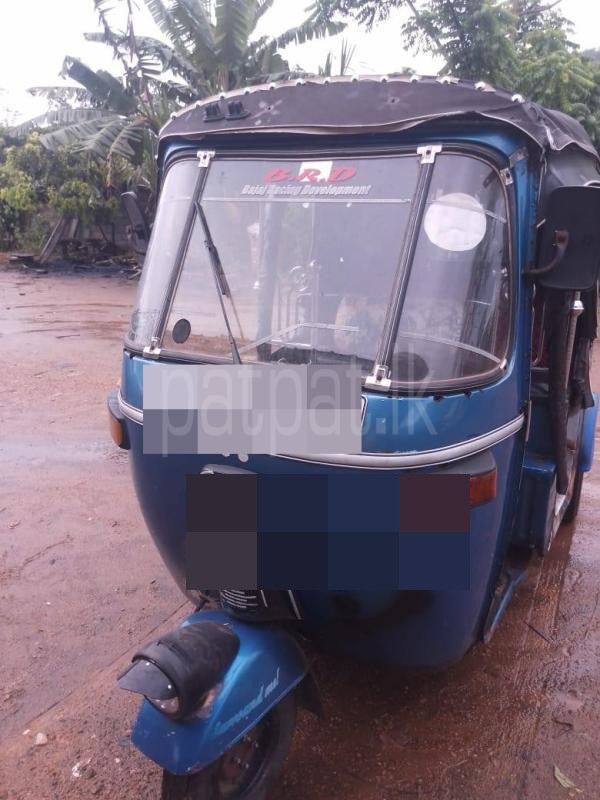 Bajaj 2 stroke 2006 - பயன்படுத்தப்பட்டது முச்சக்கர வண்டி sale in Sri Lanka - patpat.lk