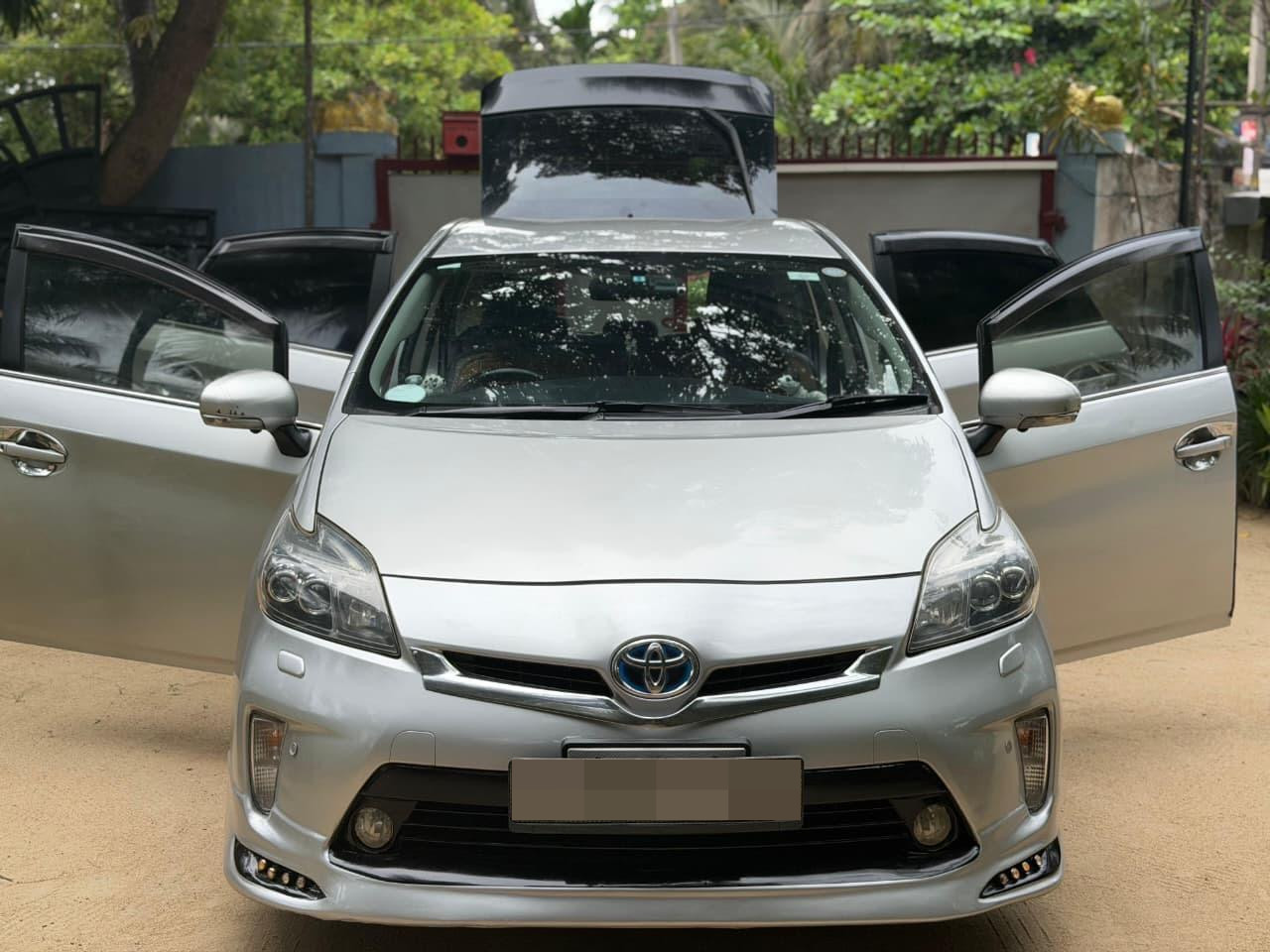 Toyota Prius 2013 - Used Car sale in Sri Lanka - patpat.lk
