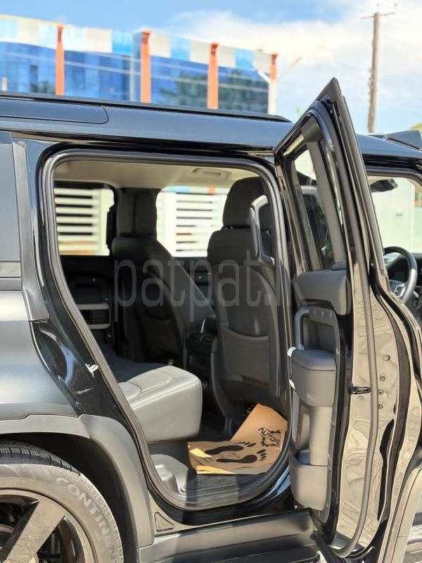 Land Rover Defender 2023 - சான்றளிக்கப்பட்டது SUV sale in Sri Lanka - patpat.lk