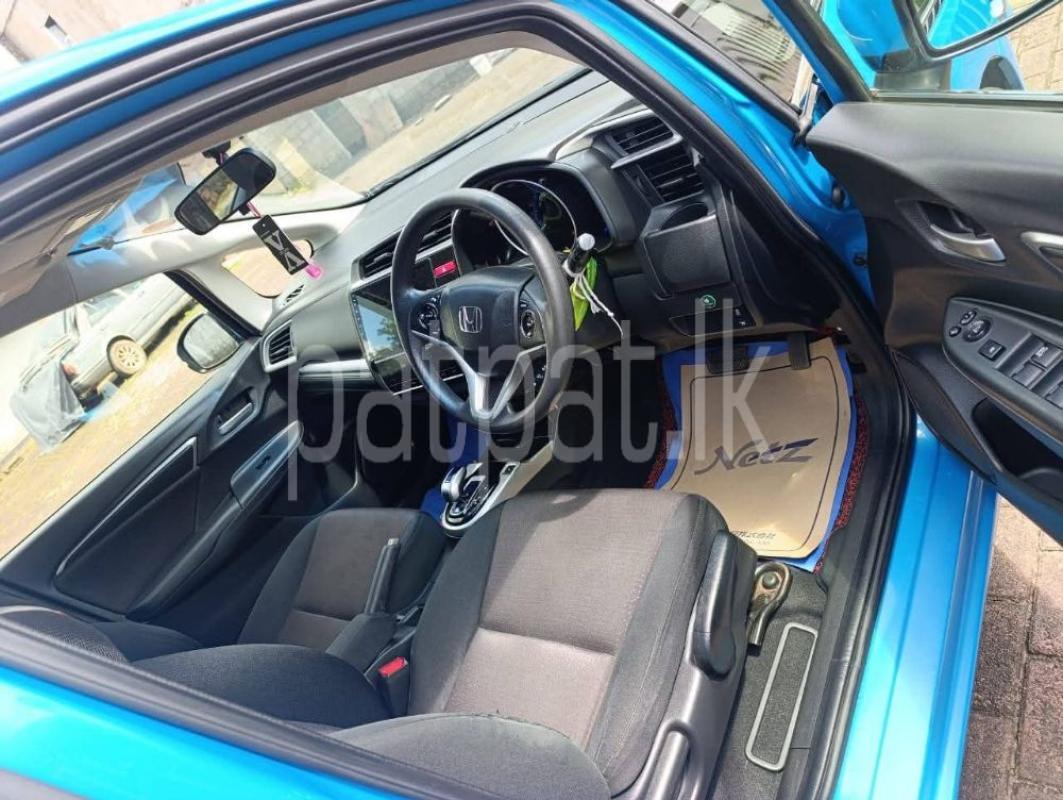 Advertisement image 3