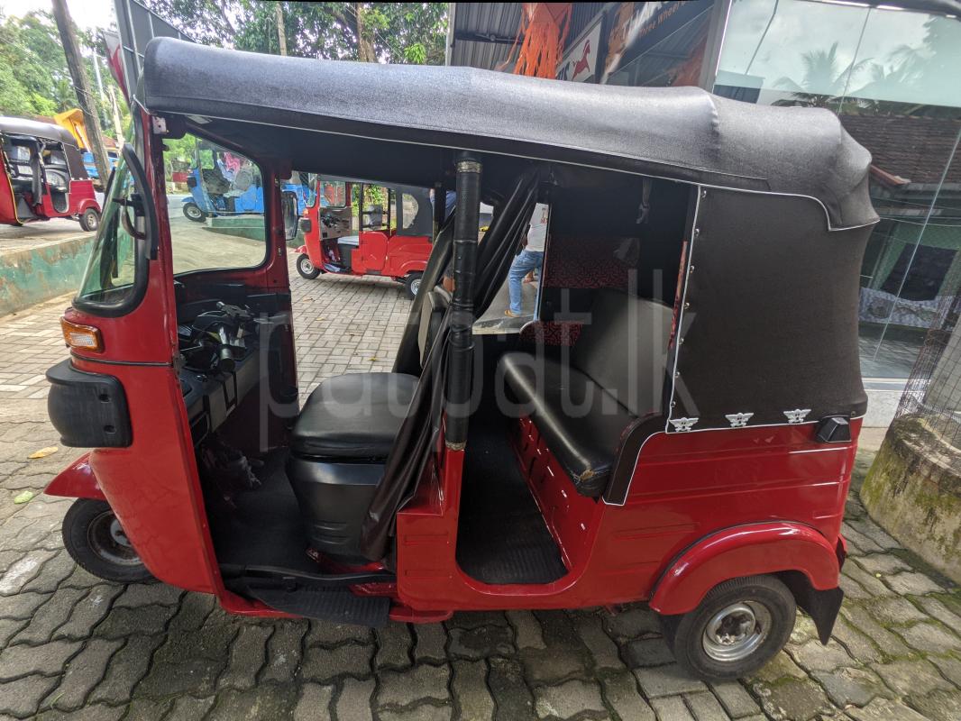 Bajaj 4 stroke 2020 - பயன்படுத்தப்பட்டது முச்சக்கர வண்டி sale in Sri Lanka - patpat.lk