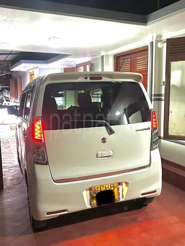 Suzuki Wagon R 2015 - பயன்படுத்தப்பட்டது கார் sale in Sri Lanka - patpat.lk