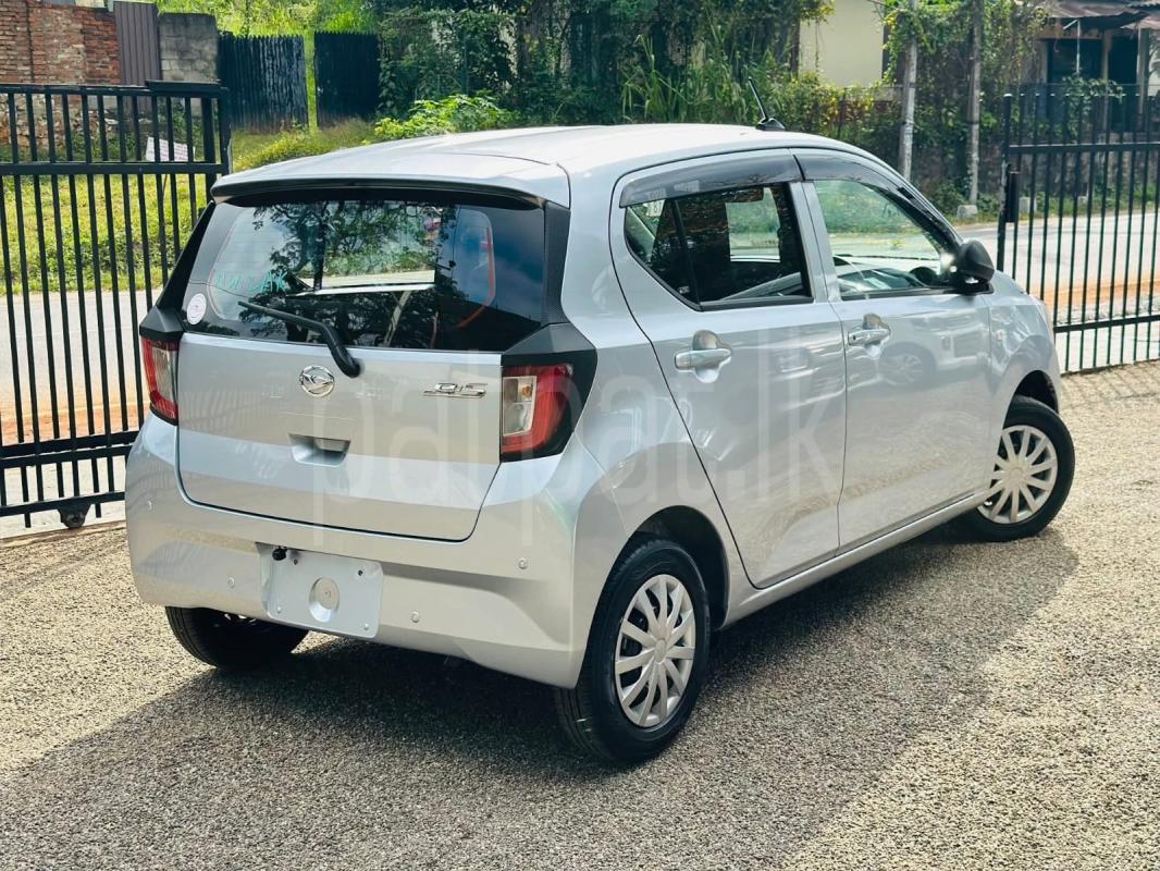 Advertisement image 6