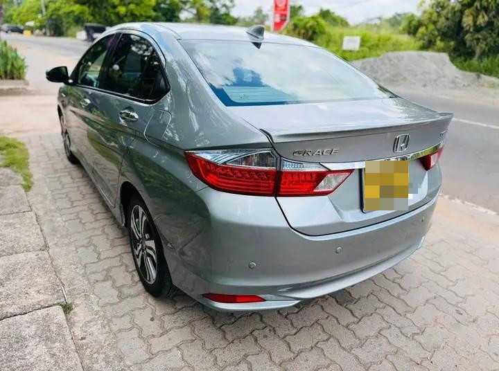 Honda Grace 2015 - Used Car sale in Sri Lanka - patpat.lk