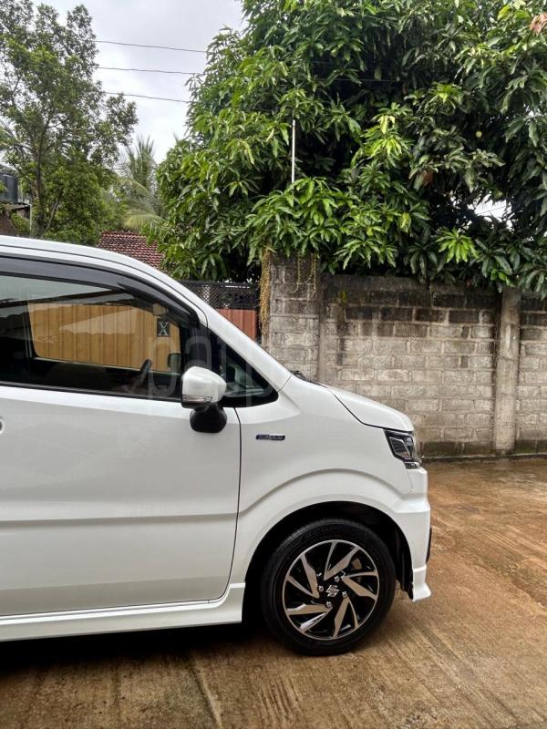 Suzuki Wagon R 2023 - பயன்படுத்தப்பட்டது கார் sale in Sri Lanka - patpat.lk
