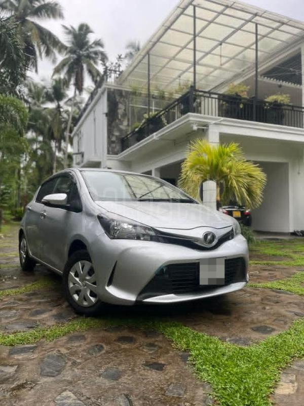 Toyota Vitz 2016 - பயன்படுத்தப்பட்டது கார் sale in Sri Lanka - patpat.lk