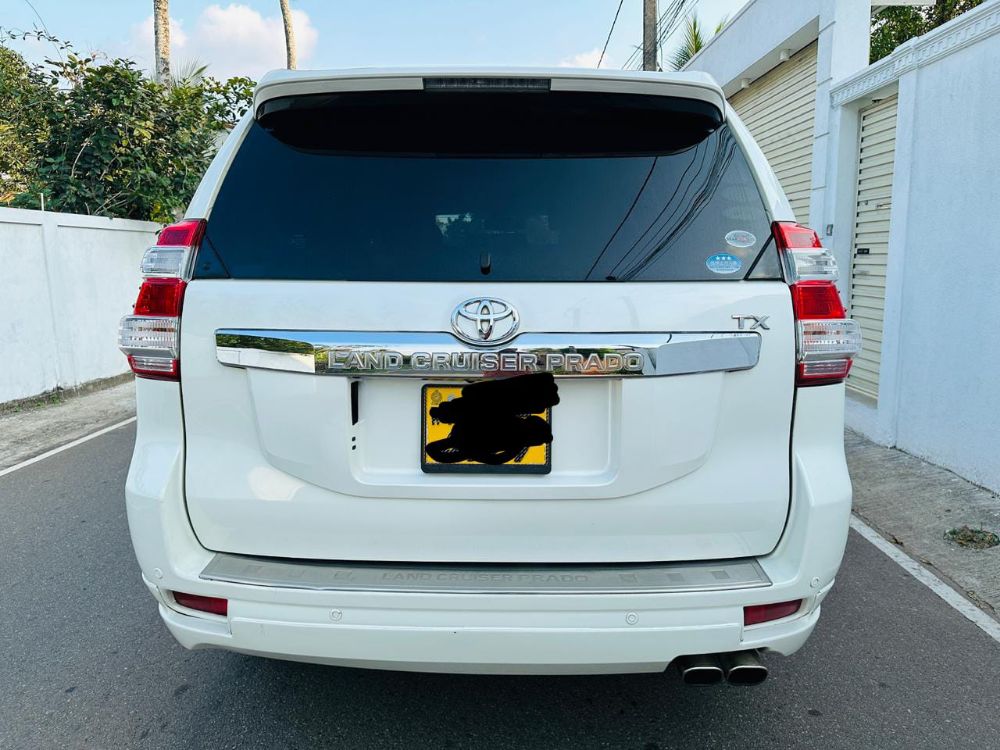 Toyota Land Cruiser Prado 2011 - Reconditioned SUV sale in Sri Lanka - patpat.lk