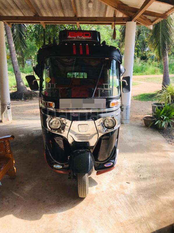 Bajaj 4 stroke 2015 - பயன்படுத்தப்பட்டது முச்சக்கர வண்டி sale in Sri Lanka - patpat.lk