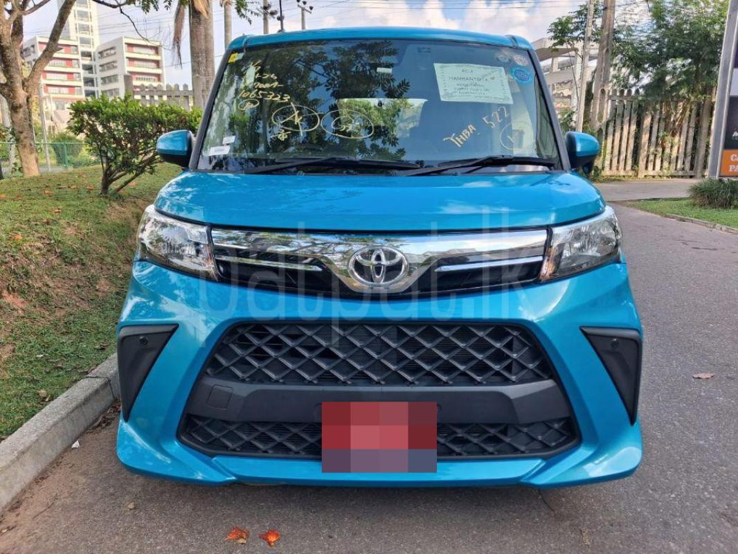 Toyota Roomy 2023 - Reconditioned Van sale in Sri Lanka - patpat.lk