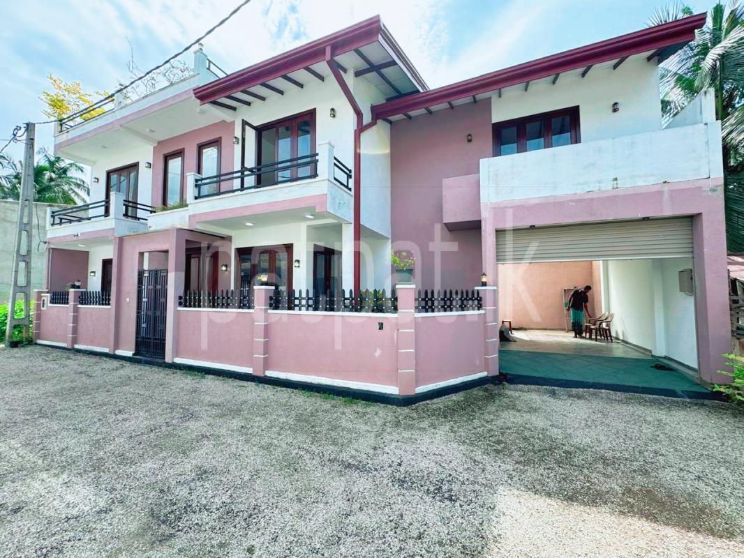 Advertisement image 1