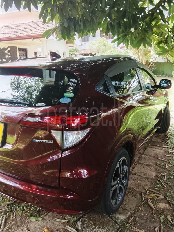 Honda Vezel 2015 - பயன்படுத்தப்பட்டது SUV sale in Sri Lanka - patpat.lk
