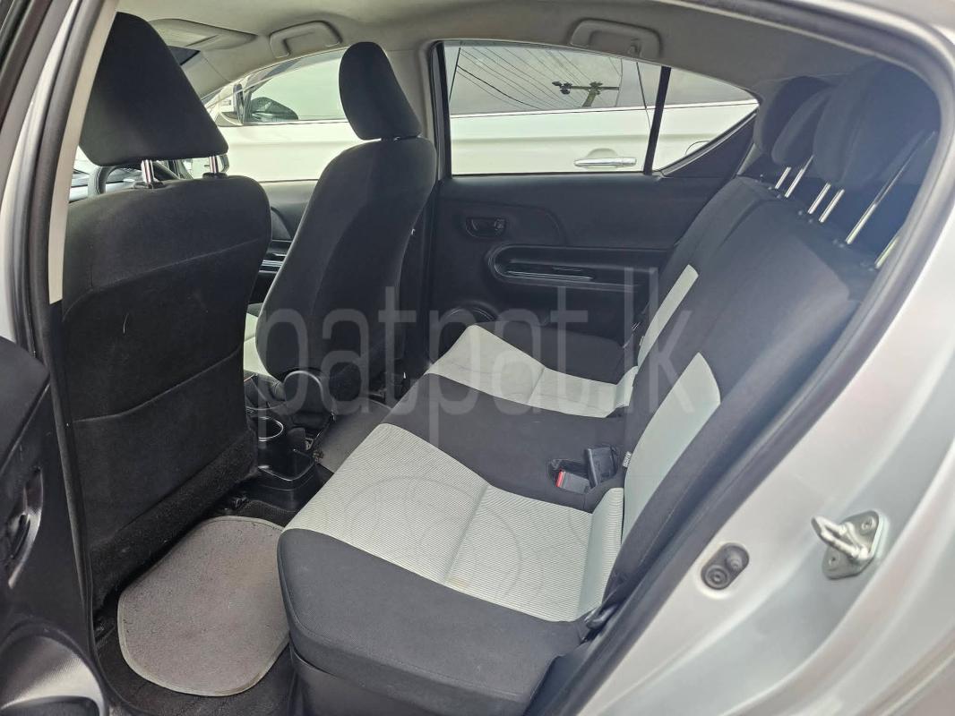Toyota Aqua 2013 - Used Car sale in Sri Lanka - patpat.lk