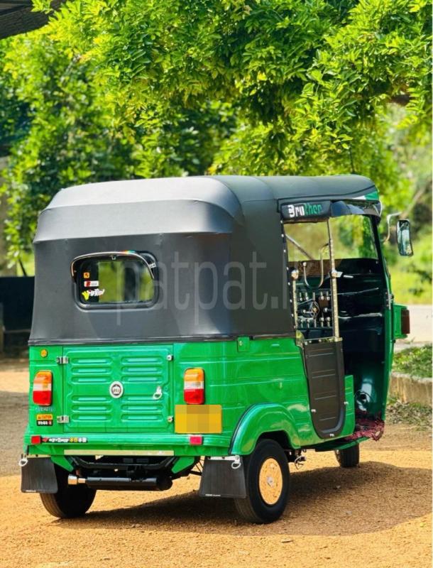 Advertisement image 4