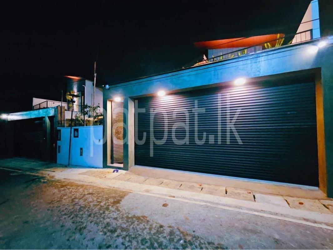 Advertisement image 4