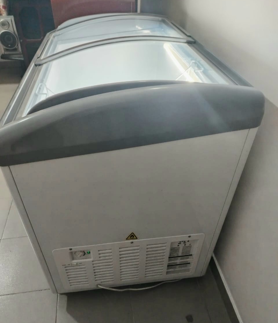 Singer Deep Freezer (3-in-1) – Glass Top – Excellent Condition