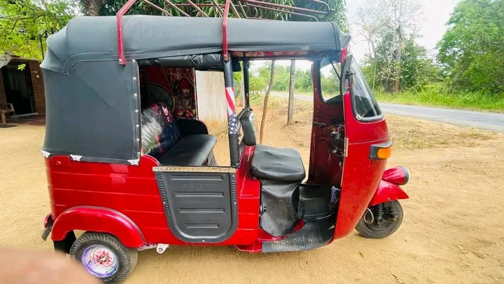 Bajaj 2 stroke 2018 - Used Car sale in Sri Lanka - patpat.lk