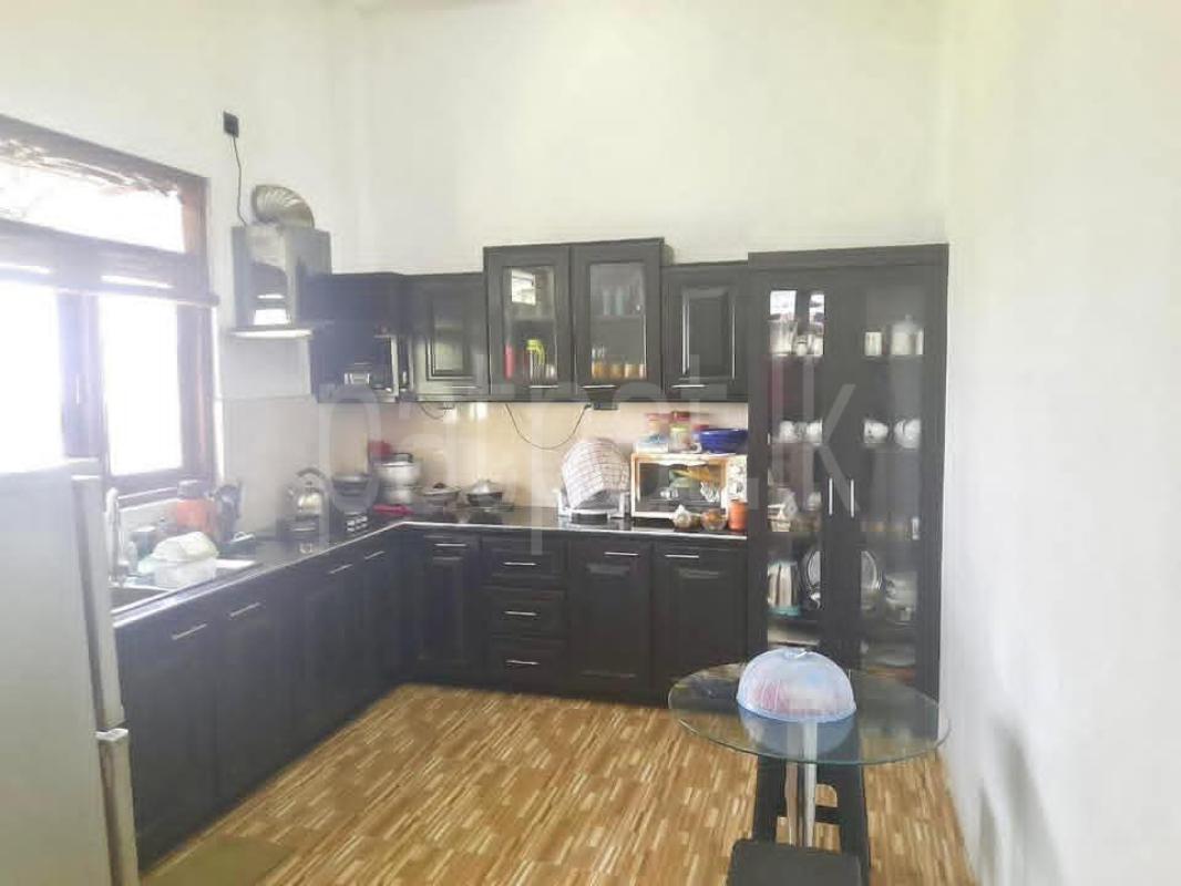 House for Sale in Athurugiriya