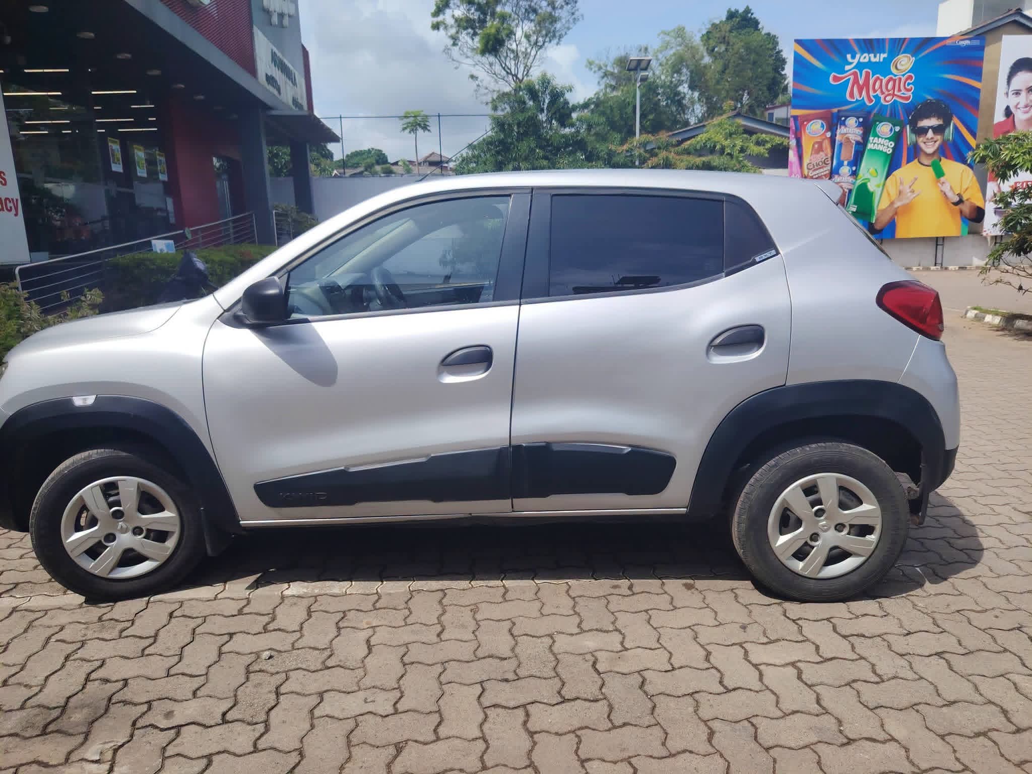Renault KWID 2016 - Used Car sale in Sri Lanka - patpat.lk
