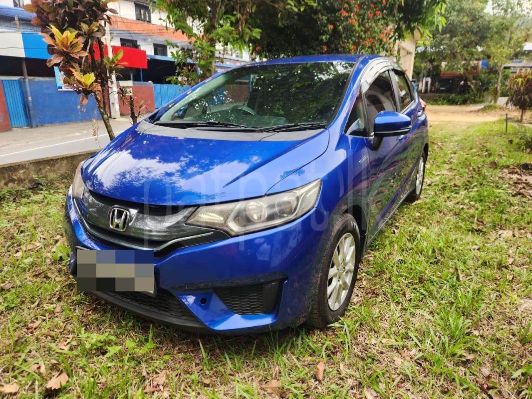 Honda Fit 2014 - பயன்படுத்தப்பட்டது கார் sale in Sri Lanka - patpat.lk