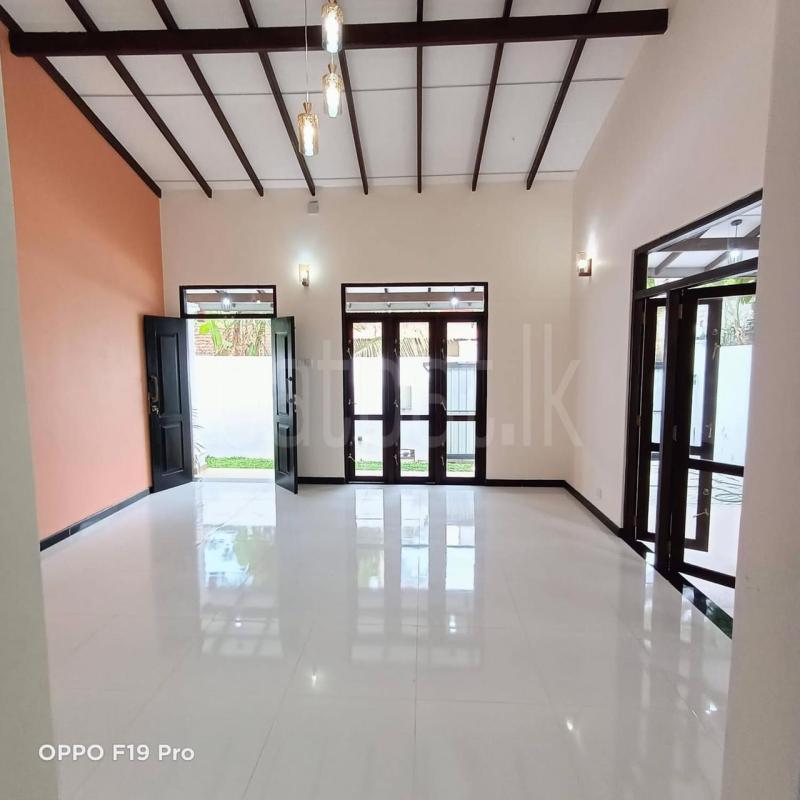 House for Sale in Kadawatha