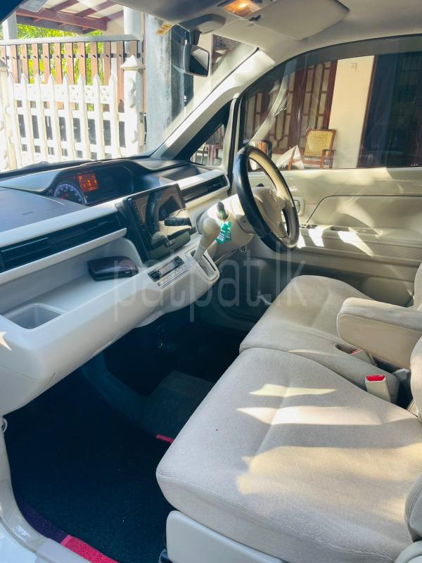 Advertisement image 4