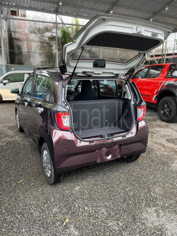 Advertisement image 4