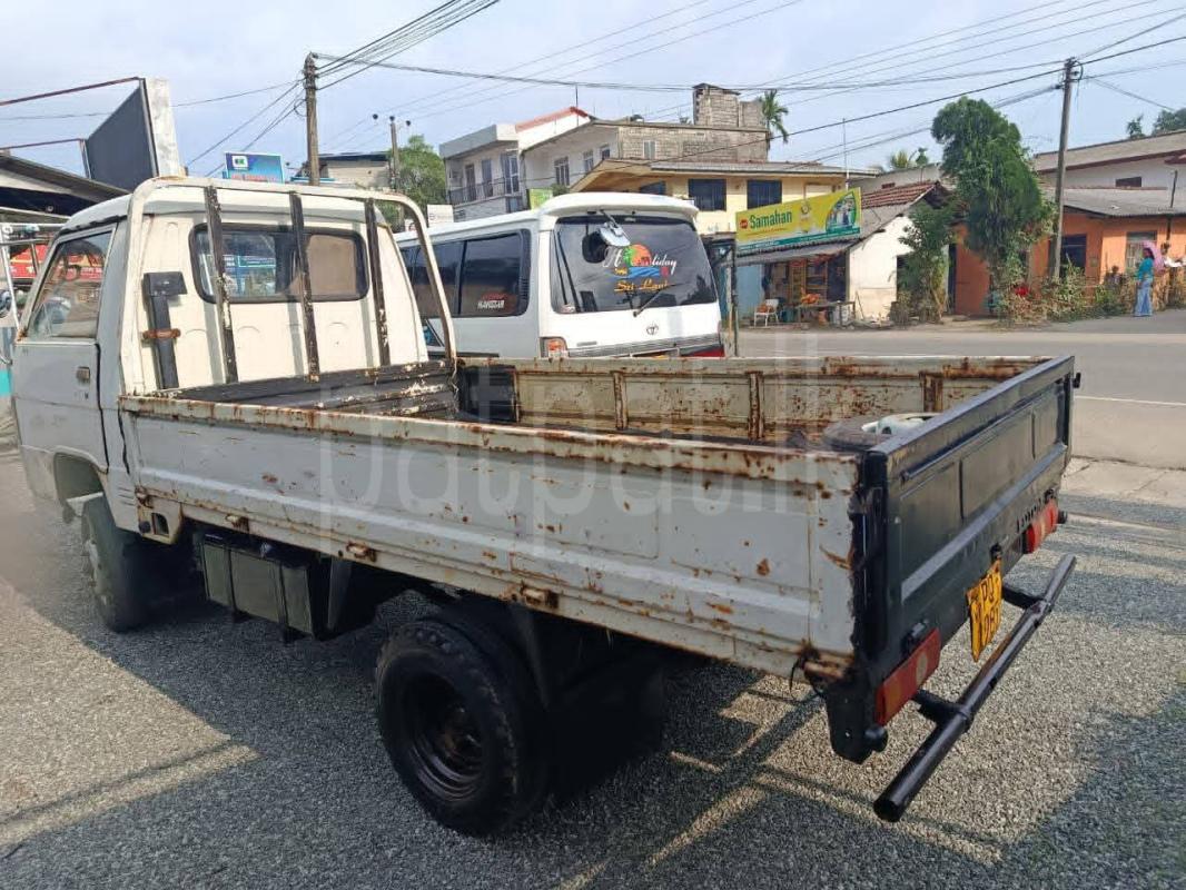 Advertisement image 4