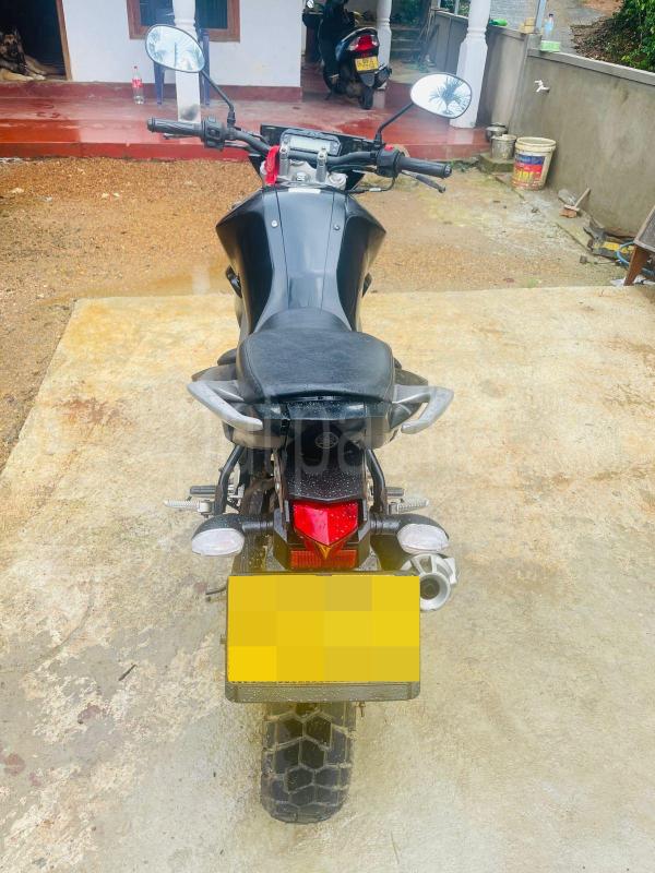 Yamaha FZ 2018 - பயன்படுத்தப்பட்டது பைக் sale in Sri Lanka - patpat.lk
