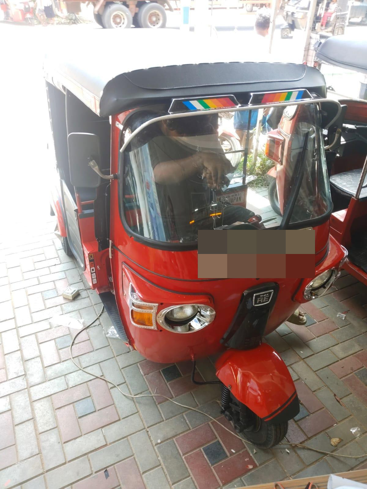 Bajaj Three Wheel 2012 - Used Three wheeler sale in Sri Lanka - patpat.lk