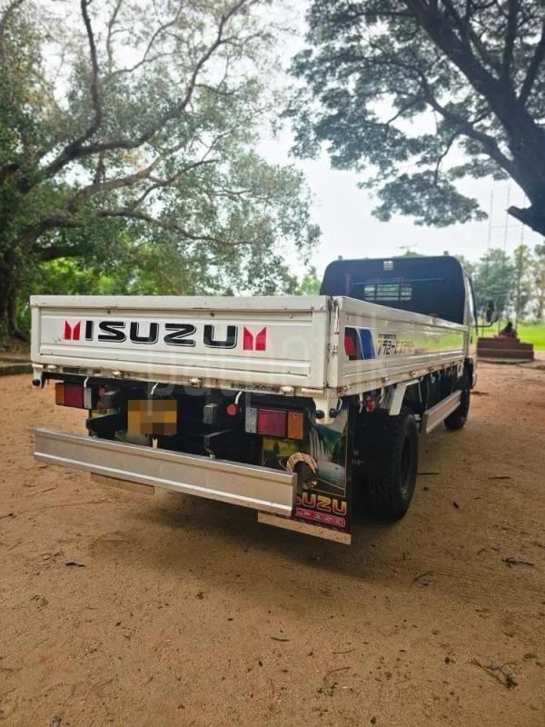 Advertisement image 4