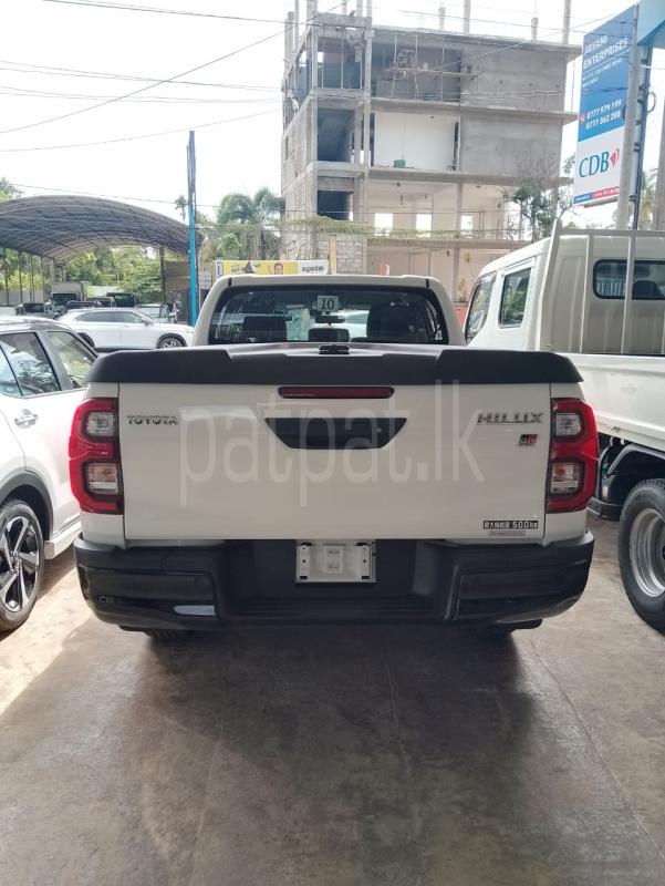 Toyota Hilux 2023 - மறுசீரமைக்கப்பட்டது சரக்கு போக்குவரத்து sale in Sri Lanka - patpat.lk