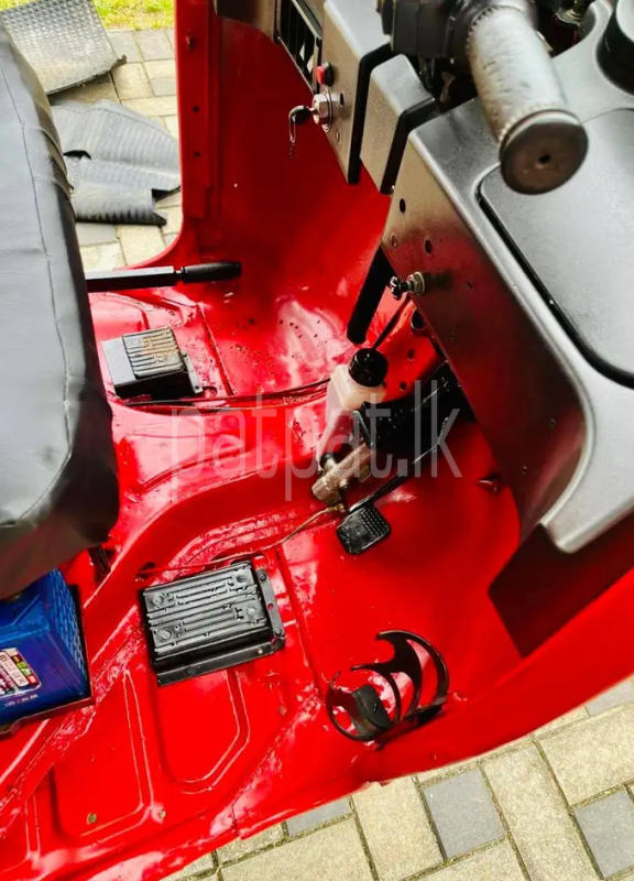 Advertisement image 6