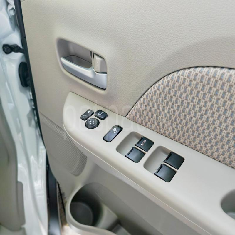 Advertisement image 12