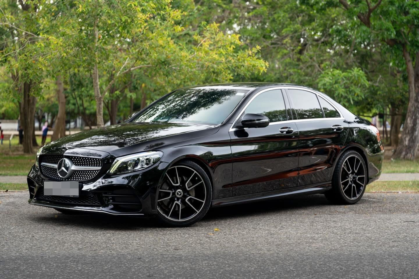 Mercedes Benz C200 2019 ads-image-1