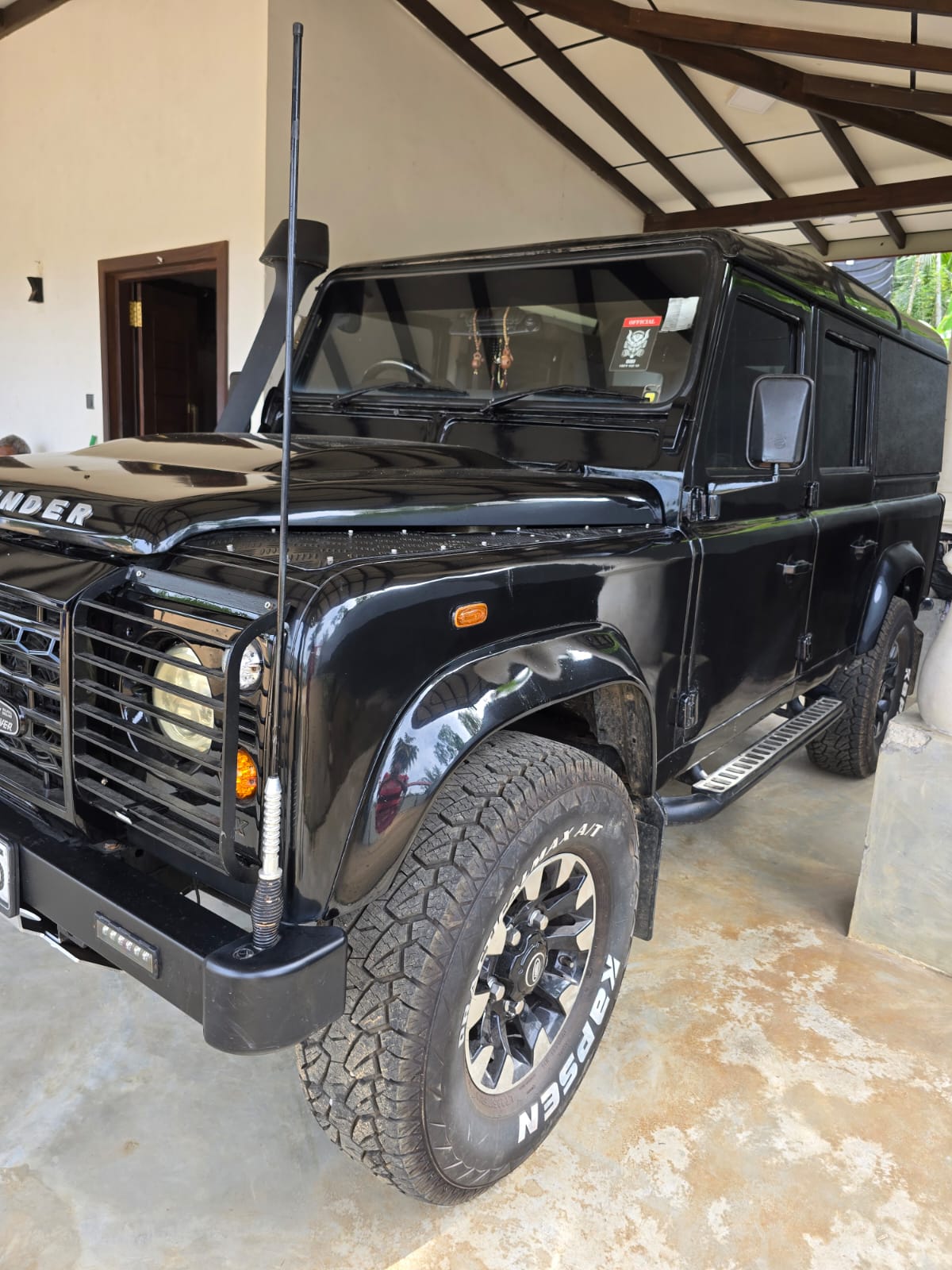 Land Rover Defender 1979 - பயன்படுத்தப்பட்டது SUV sale in Sri Lanka - patpat.lk