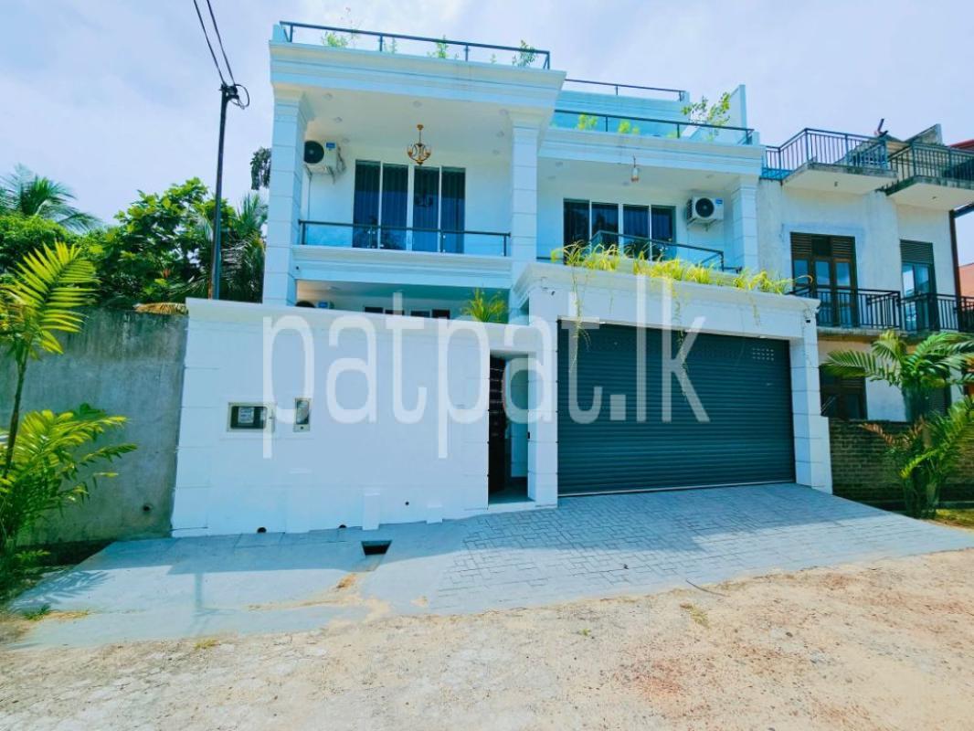 House for Sale in Pelawatta ads-image-1