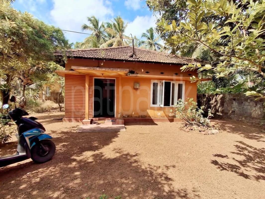 Residential Land for Sale in Alubomulla
