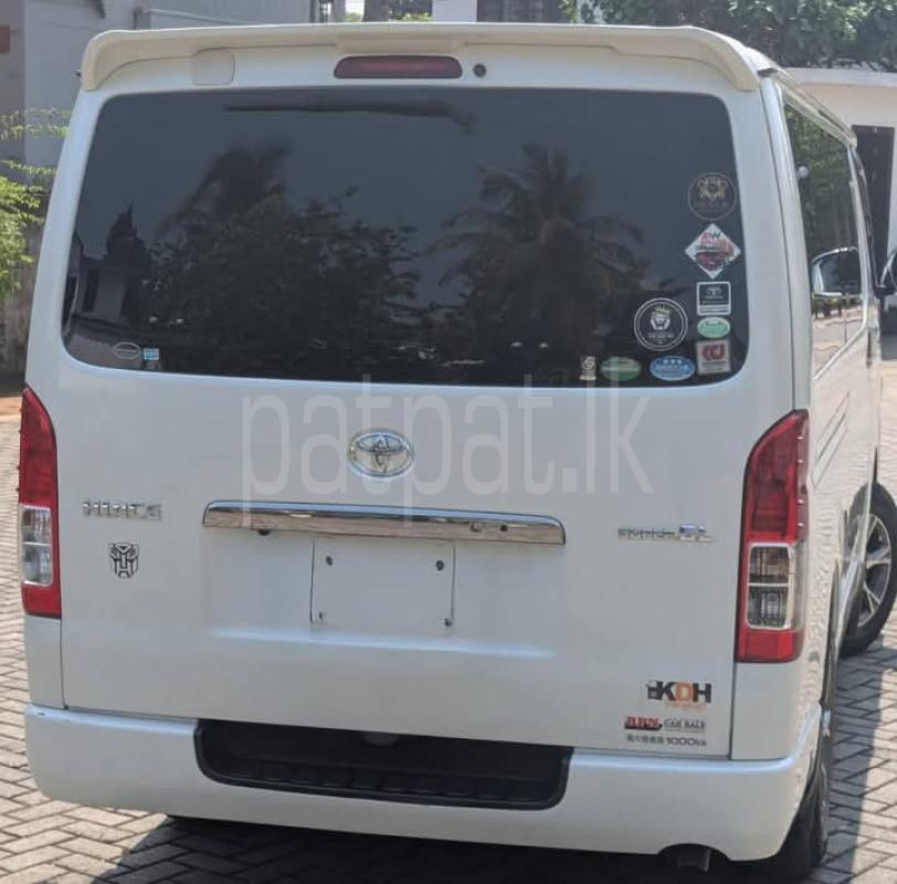 Toyota Hiace 2016 - சான்றளிக்கப்பட்டது வேன் sale in Sri Lanka - patpat.lk