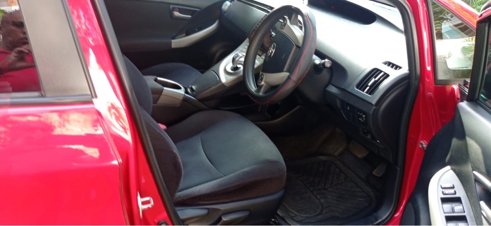 Toyota Prius 2012 - භාවිතා කරන ලද කාර් sale in Sri Lanka - patpat.lk