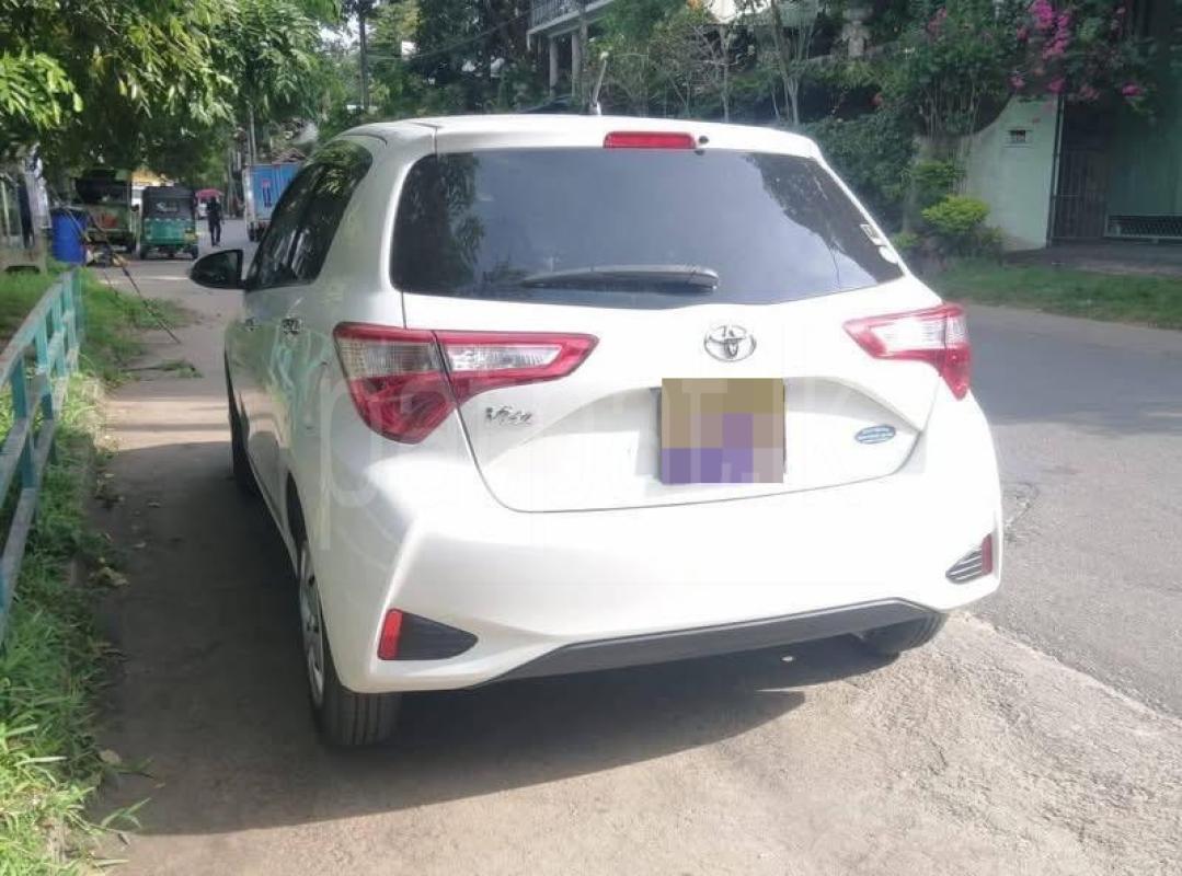 Toyota Vitz 2018 - பயன்படுத்தப்பட்டது கார் sale in Sri Lanka - patpat.lk
