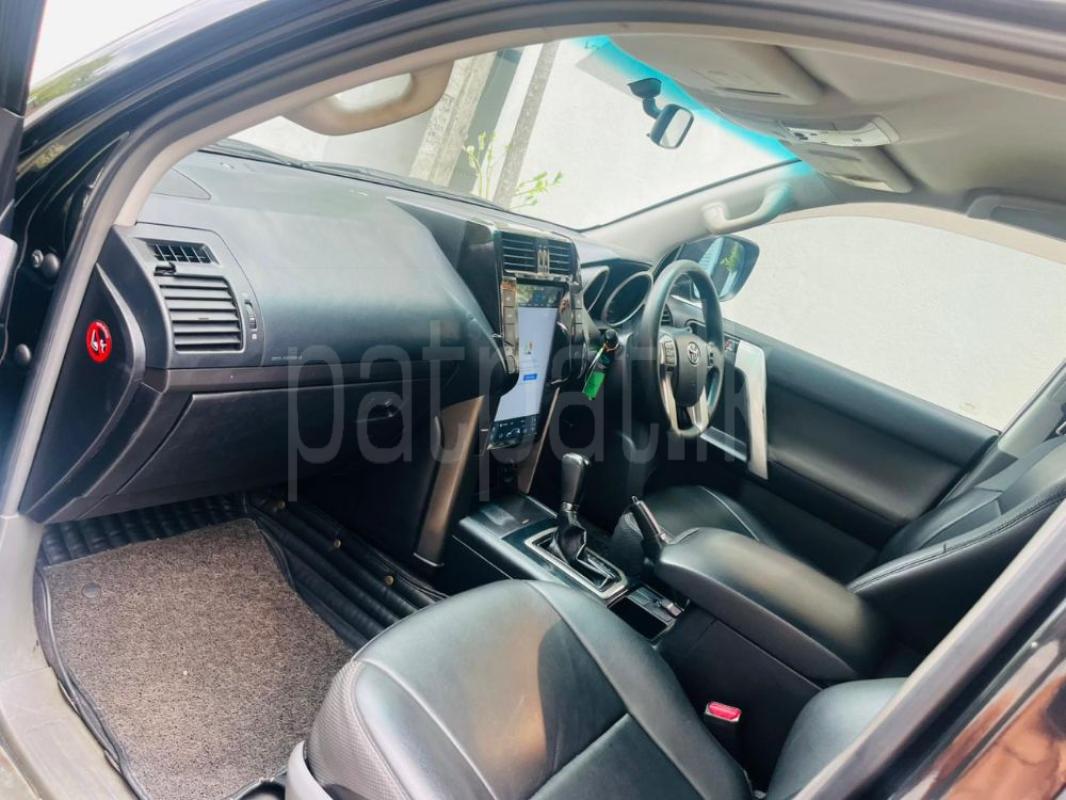 Toyota Land Cruiser Prado 2011 - பயன்படுத்தப்பட்டது SUV sale in Sri Lanka - patpat.lk