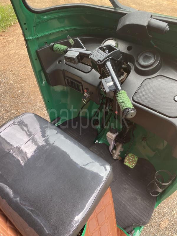 Bajaj Three Wheel 2011 - Used Three wheeler sale in Sri Lanka - patpat.lk